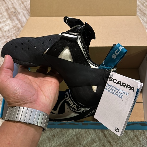 Scarpa climbing shoes - Picture 2 of 5
